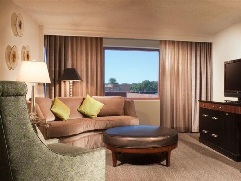 Hotel Omni 4*