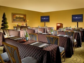 Omni Hotel 4*